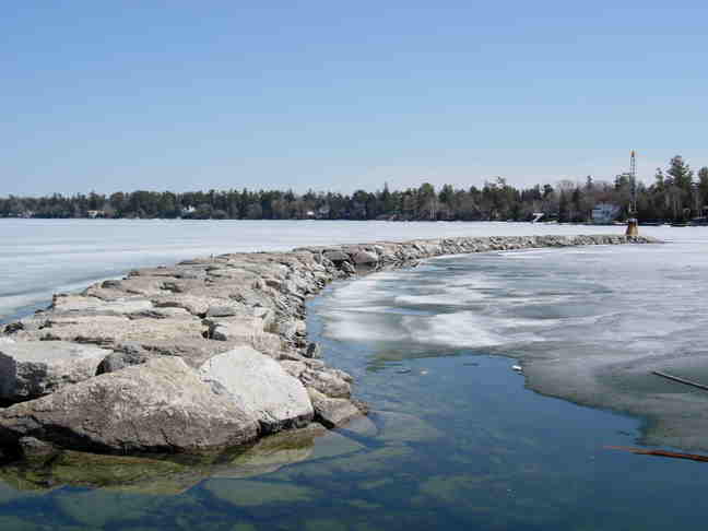 Igopogo mostro del lago Simcoe in Canada