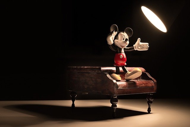 Il topolino Mickey Mouse suicida
